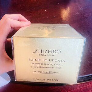 Shiseido Futrue Solution LX Total regenerating Cream New in Box